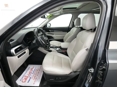 Used 2021 Kia Telluride S AWD/4WD image 14
