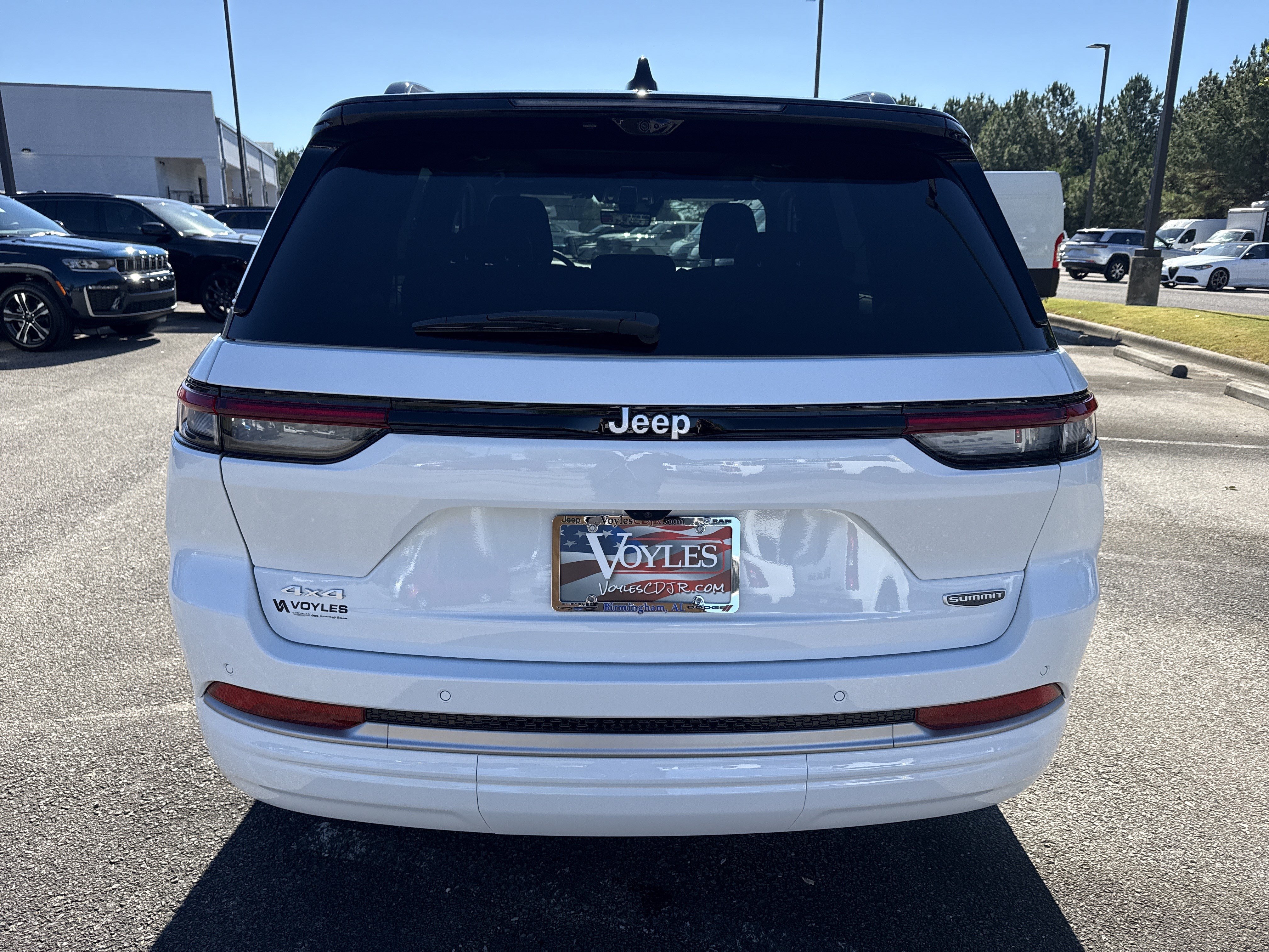New 2027 Jeep Grand Cherokee Summit AWD/4WD image 6