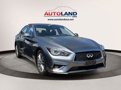 Used 2019 INFINITI Q50 Luxe w/ Essential Package (3.0T Luxe) AWD/4WD image 2