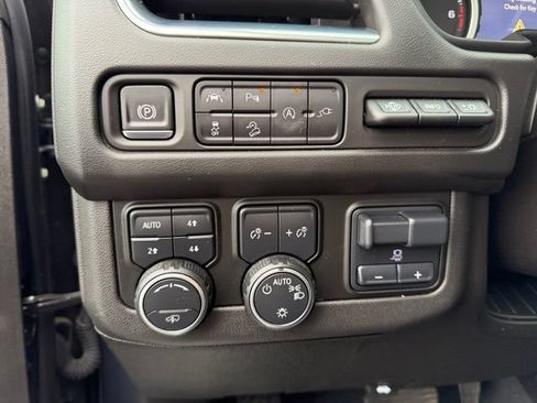 Certified 2021 Chevrolet Tahoe High Country AWD/4WD image 17