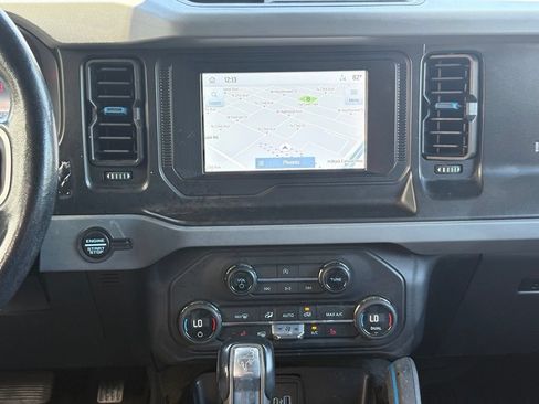 Used 2021 Ford Bronco Black Diamond AWD/4WD image 12