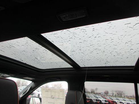 New 2026 GMC Yukon AT4 image 15