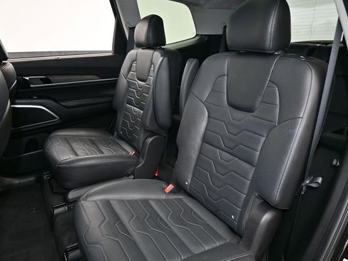 Used 2022 Kia Telluride SX w/ SX Prestige Package image 41