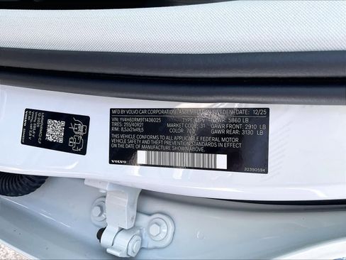 New 2026 Volvo XC60 T8 Ultra w/ Protection Package Premier AWD/4WD image 36