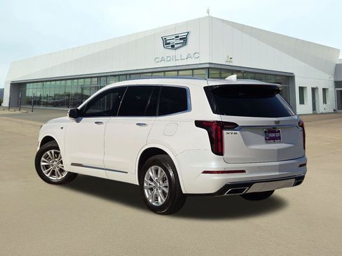 Used 2023 Cadillac XT6 Luxury FWD image 4