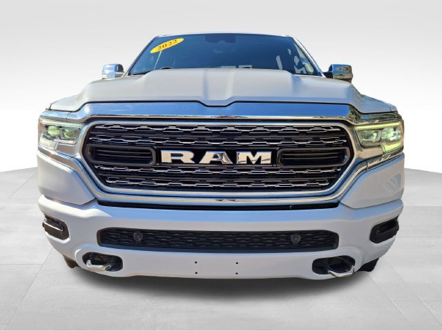 Used 2022 RAM 1500 Limited w/ Body-Colour Bumper Group AWD/4WD image 5