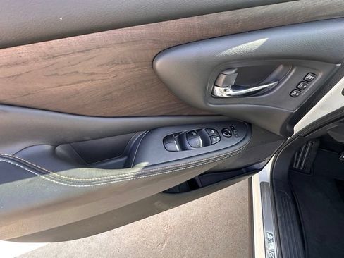 Certified 2024 Nissan Murano Platinum w/ Cargo Package AWD/4WD image 16