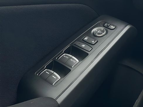 Used 2025 Honda Civic Sport image 34