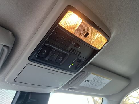 Used 2024 Toyota 4Runner SR5 Premium image 17