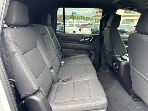 Used 2022 Chevrolet Suburban LS AWD/4WD image 30