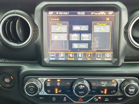 Used 2020 Jeep Gladiator Rubicon AWD/4WD image 39