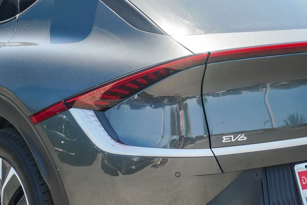 Used 2024 Kia EV6 Light RWD image 7