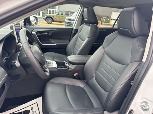 Certified 2023 Toyota RAV4 XLE Premium AWD/4WD image 16