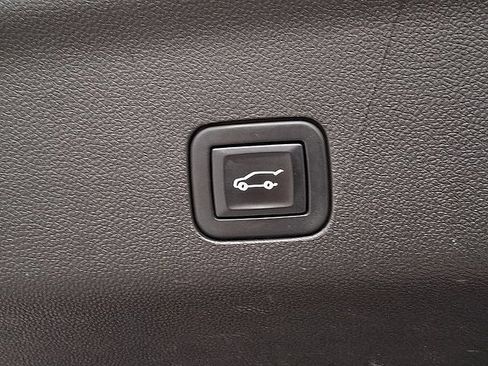 Used 2022 GMC Yukon Denali AWD/4WD image 47