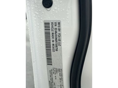 Used 2024 Jeep Compass Trailhawk image 23