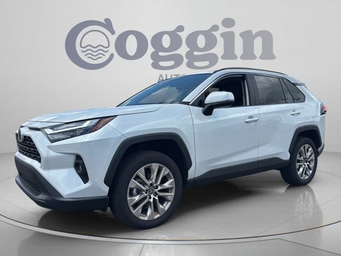 Used 2025 Toyota RAV4 XLE Premium AWD/4WD image 1