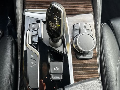 Used 2019 BMW 540i xDrive image 14