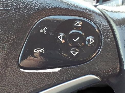 Used 2018 Chevrolet Impala LT image 22