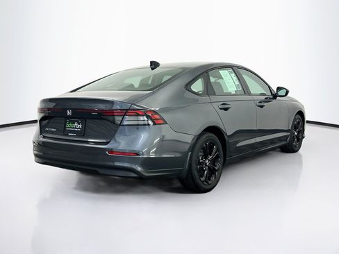 Used 2025 Honda Accord SE image 9