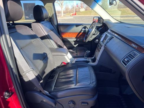 Used 2011 Ford Flex Limited w/ Rapid Spec Order Code image 23