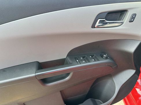Certified 2015 Chevrolet Sonic LT FWD image 14