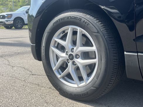 Used 2023 Ford Edge SEL w/ Convenience Package AWD/4WD image 11