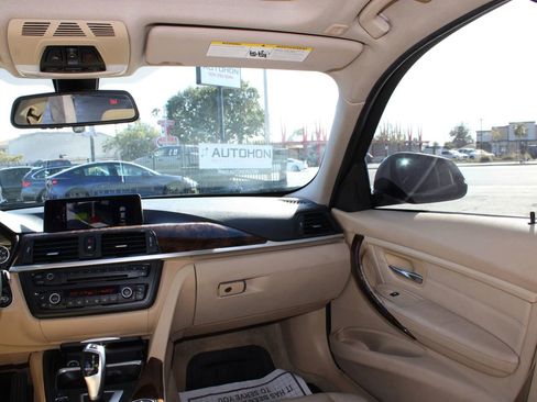 Used 2014 BMW 328i Sedan RWD image 18