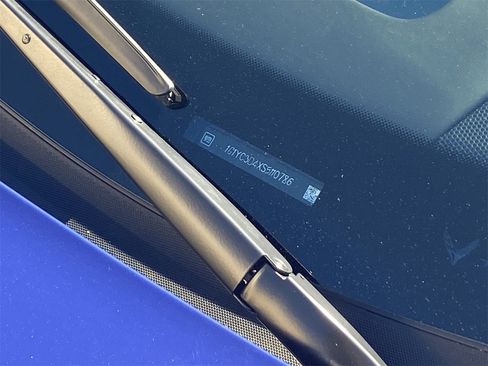 Used 2025 Chevrolet Corvette Stingray Premium Conv w/ Z51 Performance Package image 28