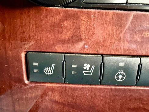 Used 2010 Dodge Ram 3500 Truck Laramie w/ Chrome Accents Group image 38