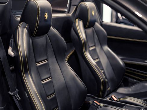 Used 2015 Ferrari 458 Spider RWD image 2