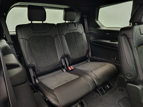 New 2025 Jeep Grand Cherokee L Altitude image 24