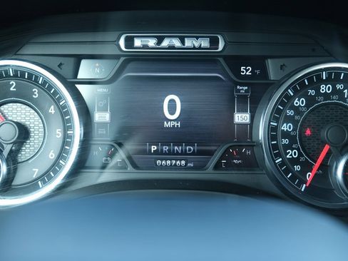 Used 2021 RAM 1500 Big Horn image 4