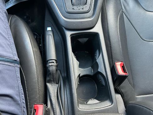 Used 2015 Ford Focus SE w/ Equipment Group 201A image 28