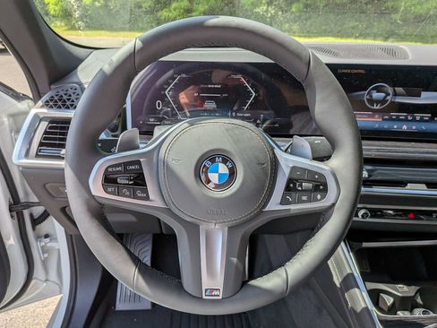 New 2027 BMW X6 xDrive40i w/ Executive Package AWD/4WD image 9