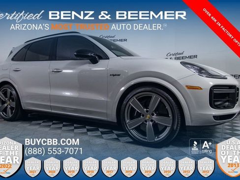 Used 2022 Porsche Cayenne Turbo S image 1