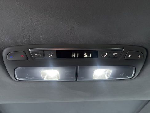 Used 2022 Kia Telluride SX image 39