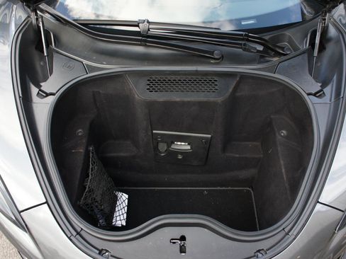 Used 2019 McLaren 570S Spider RWD image 32