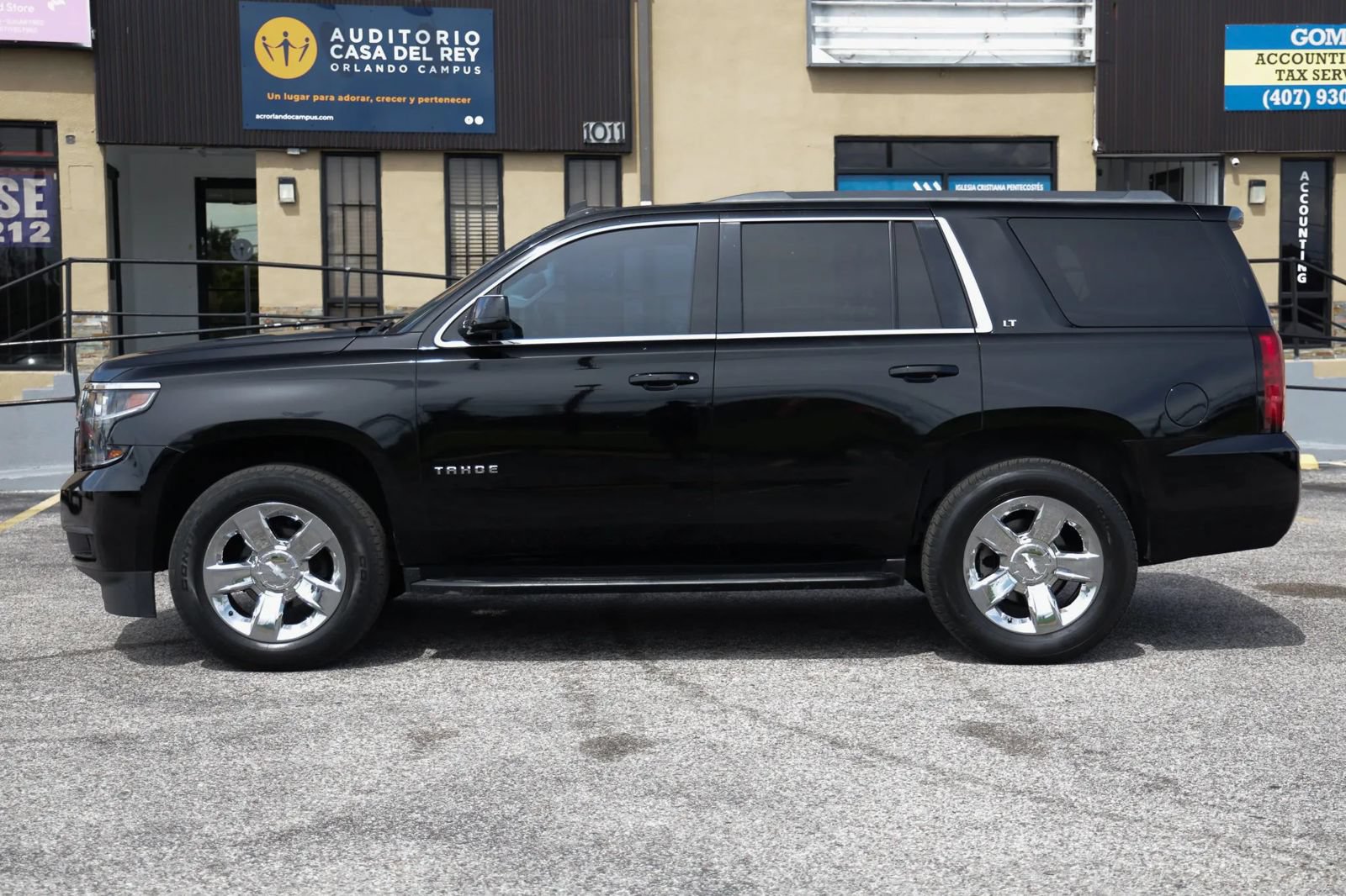 Used 2015 Chevrolet Tahoe LT w/ Max Trailering Package AWD/4WD image 2