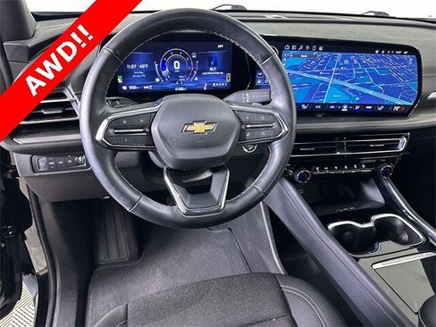 Used 2024 Chevrolet Traverse LT image 21