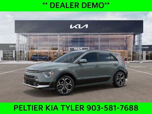 New 2025 Kia Niro EX Touring image 3