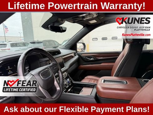 Used 2024 GMC Yukon XL Denali Ultimate AWD/4WD image 14