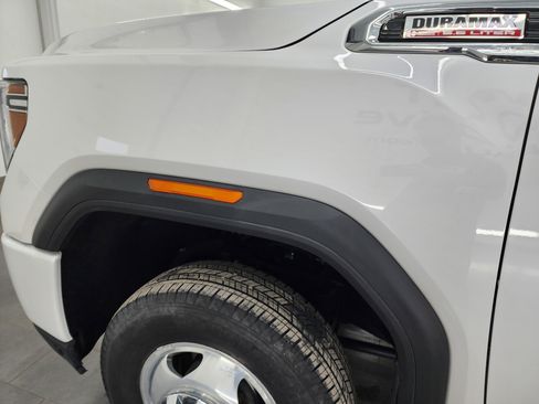 Used 2023 GMC Sierra 3500 Denali w/ Denali Ultimate Package image 42