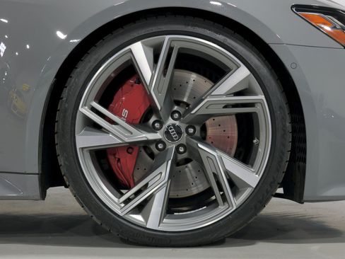 Used 2021 Audi RS 6 AWD/4WD image 28
