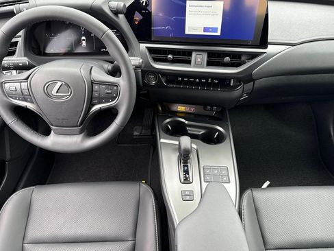 New 2026 Lexus UX 300h FWD image 24