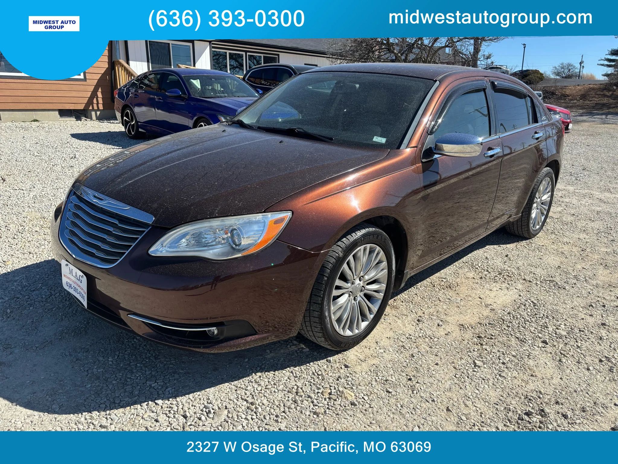 Used 2012 Chrysler 200 Limited FWD image 1