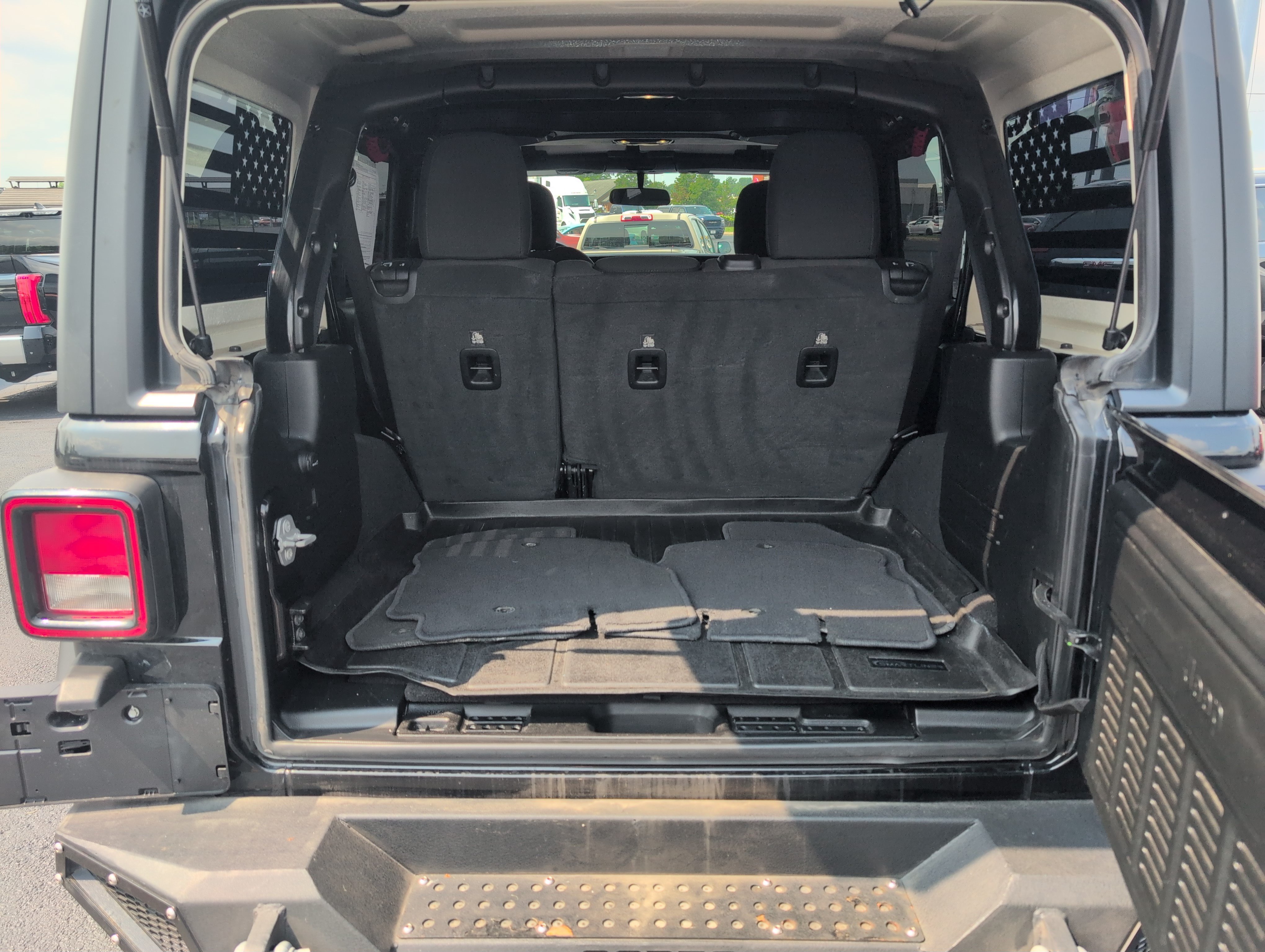 Used 2020 Jeep Wrangler Unlimited Rubicon AWD/4WD image 5