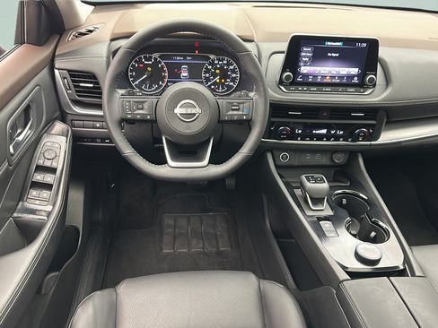 Used 2023 Nissan Rogue SV w/ SV Premium B Package AWD/4WD image 11