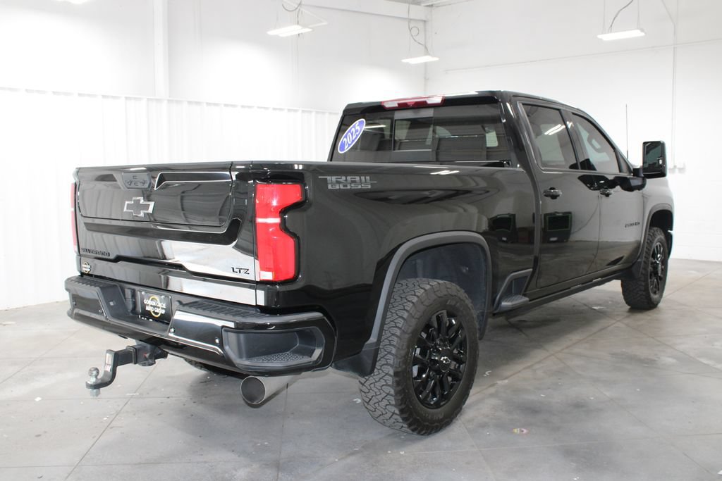 Used 2025 Chevrolet Silverado 2500 LTZ w/ LTZ Plus Package AWD/4WD image 9