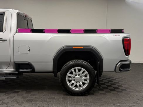 Used 2023 GMC Sierra 3500 SLT AWD/4WD image 9