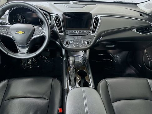 Used 2024 Chevrolet Malibu LT FWD image 18